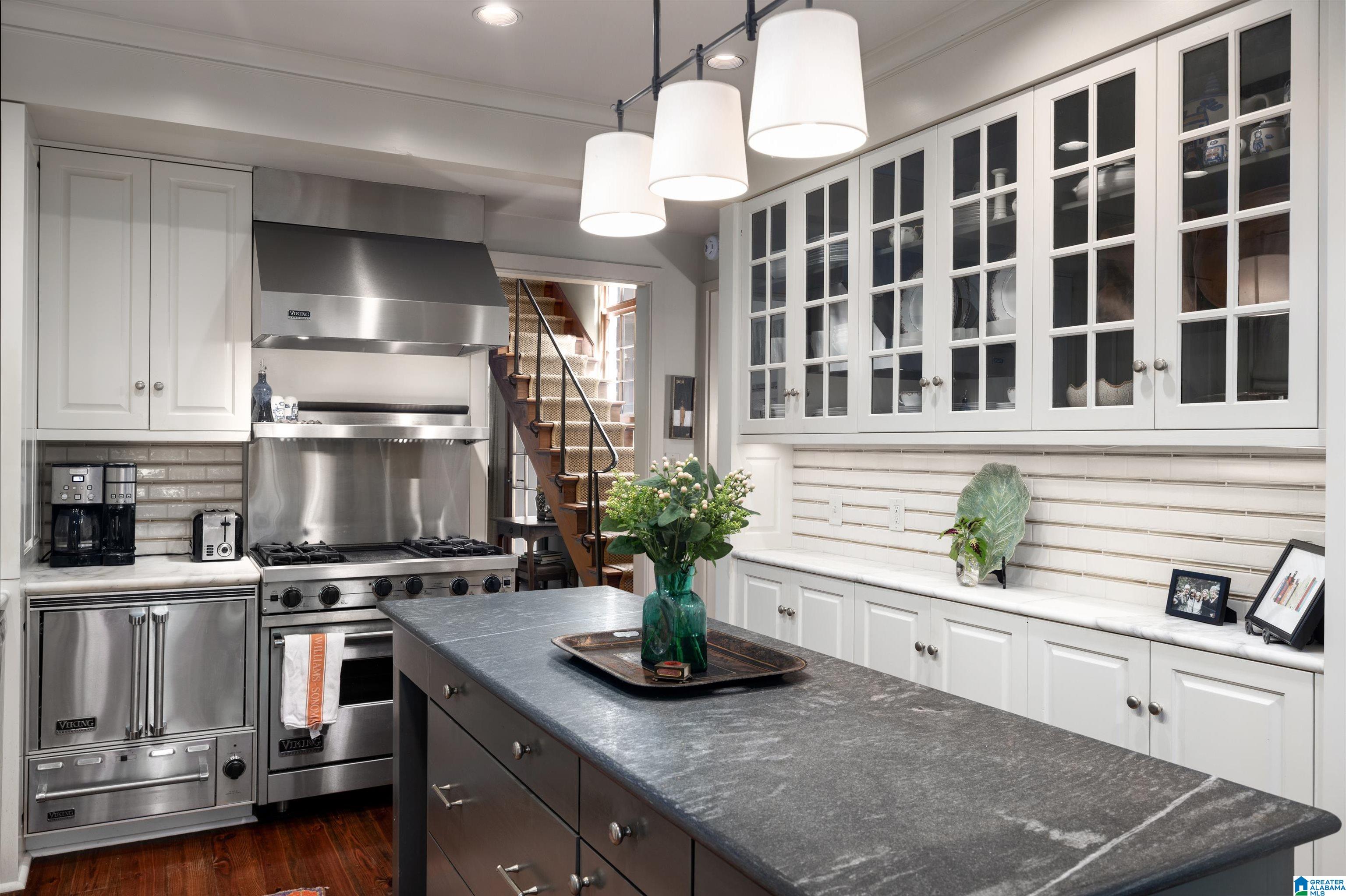 3187 Overhill Road Mountain Brook, AL 35223 - Photo 32 of 100 Gallery Image 32