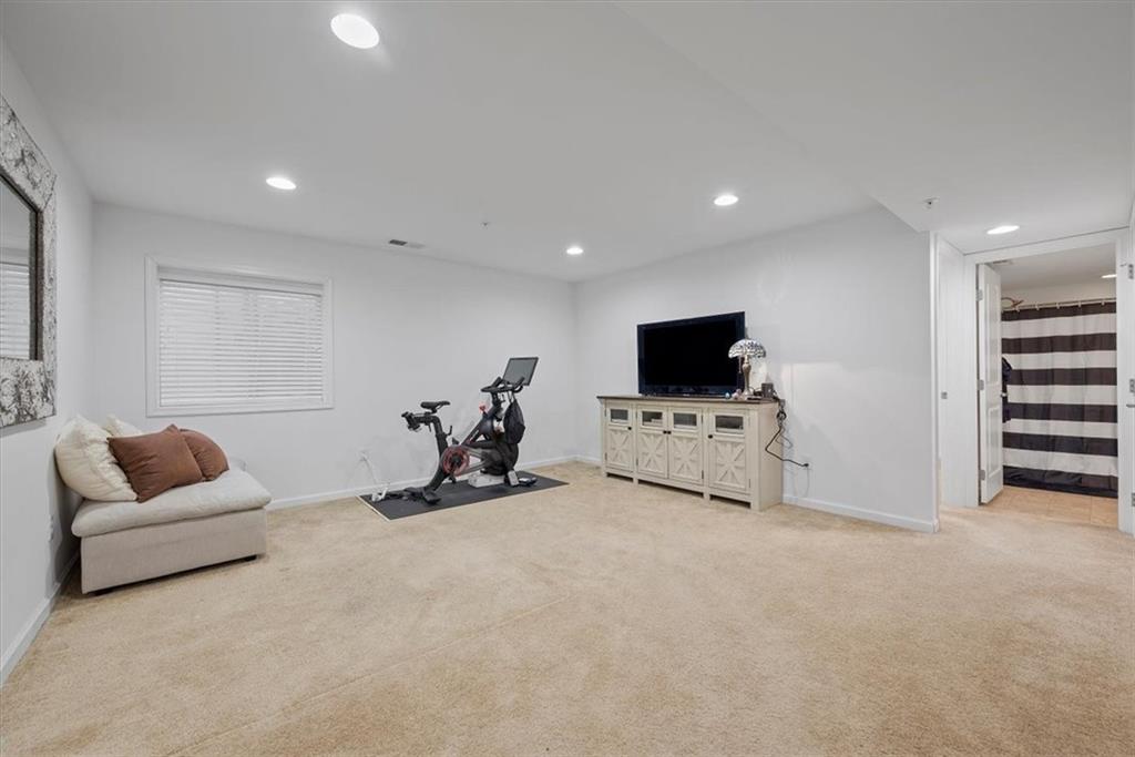 414 Rosecliff Road Wexford, PA 15090 - Photo 21 of 24 Gallery Image 21