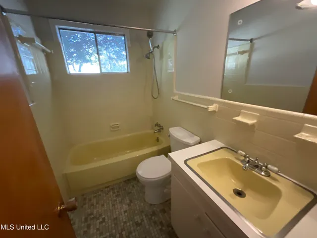 $1,600 | 102 Midway Drive, Clinton, MS 39056