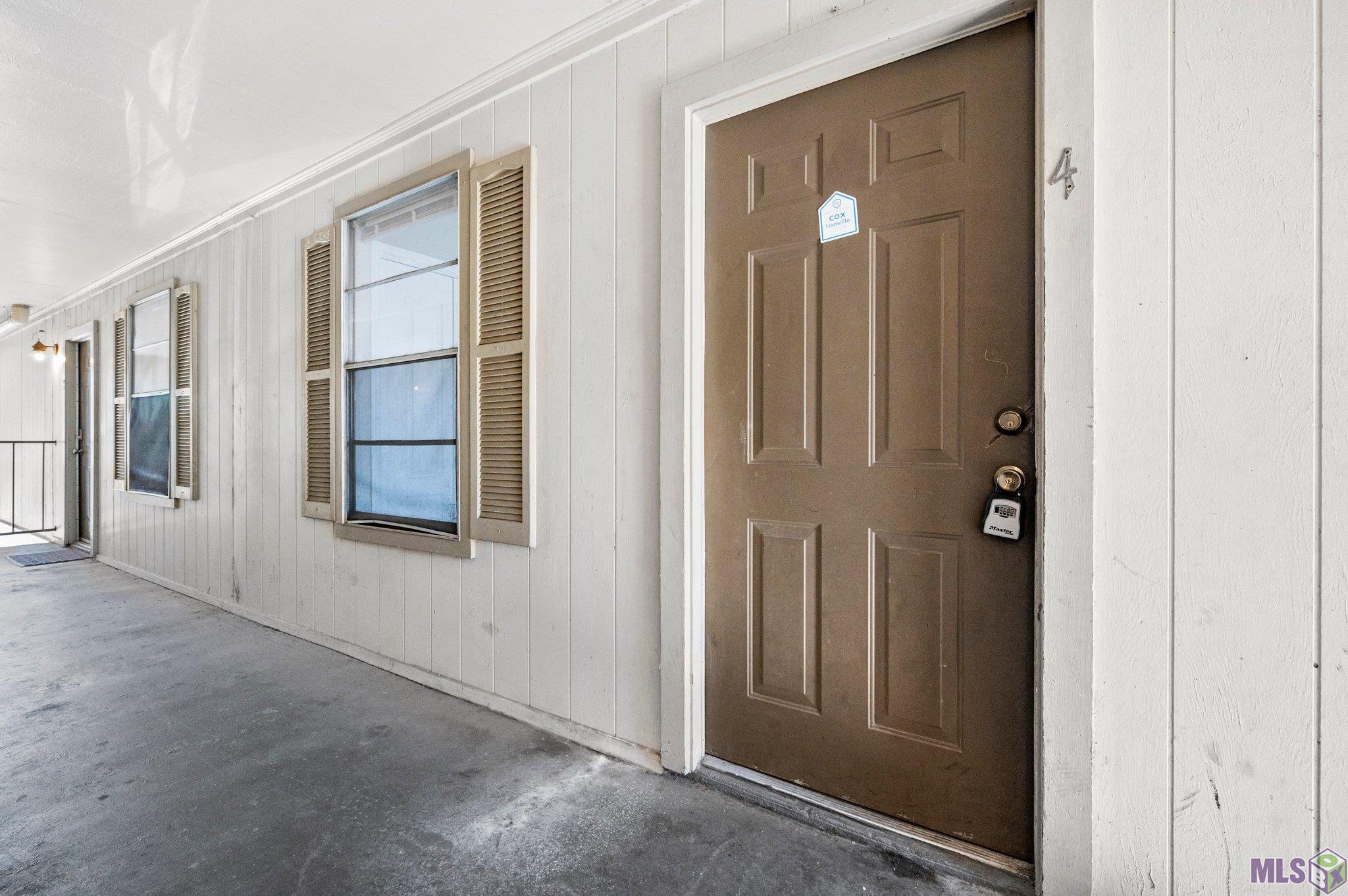 445 West Parker Boulevard, Unit 4 Baton Rouge, LA 70808 - Photo 2 of 12