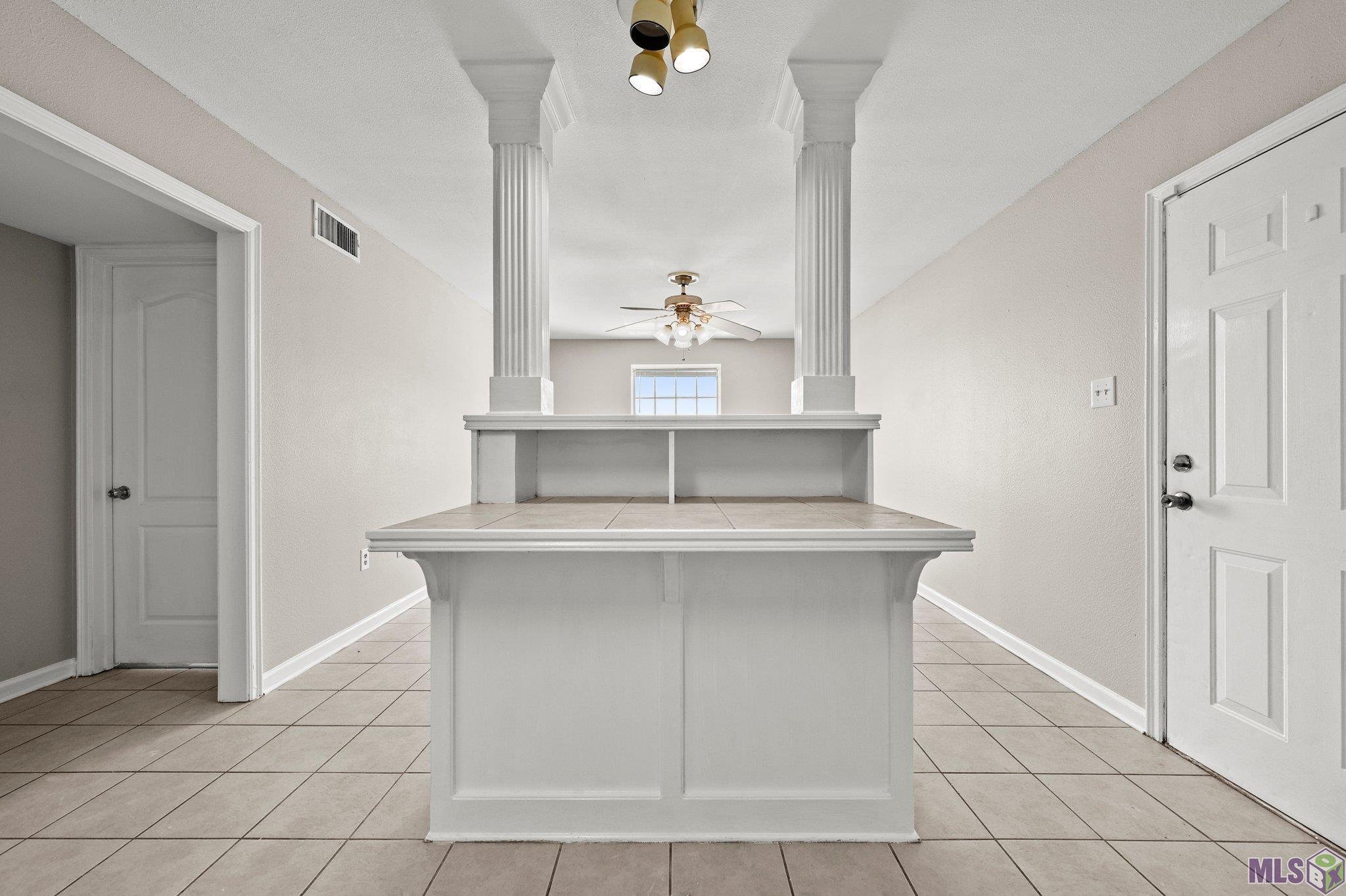 445 West Parker Boulevard, Unit 4 Baton Rouge, LA 70808 - Photo 8 of 12