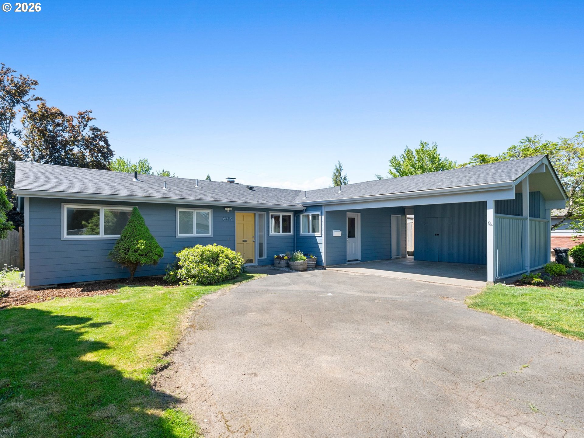 6919 Southwest 10th Avenue Portland, OR 97219 - Photo 1 of 29