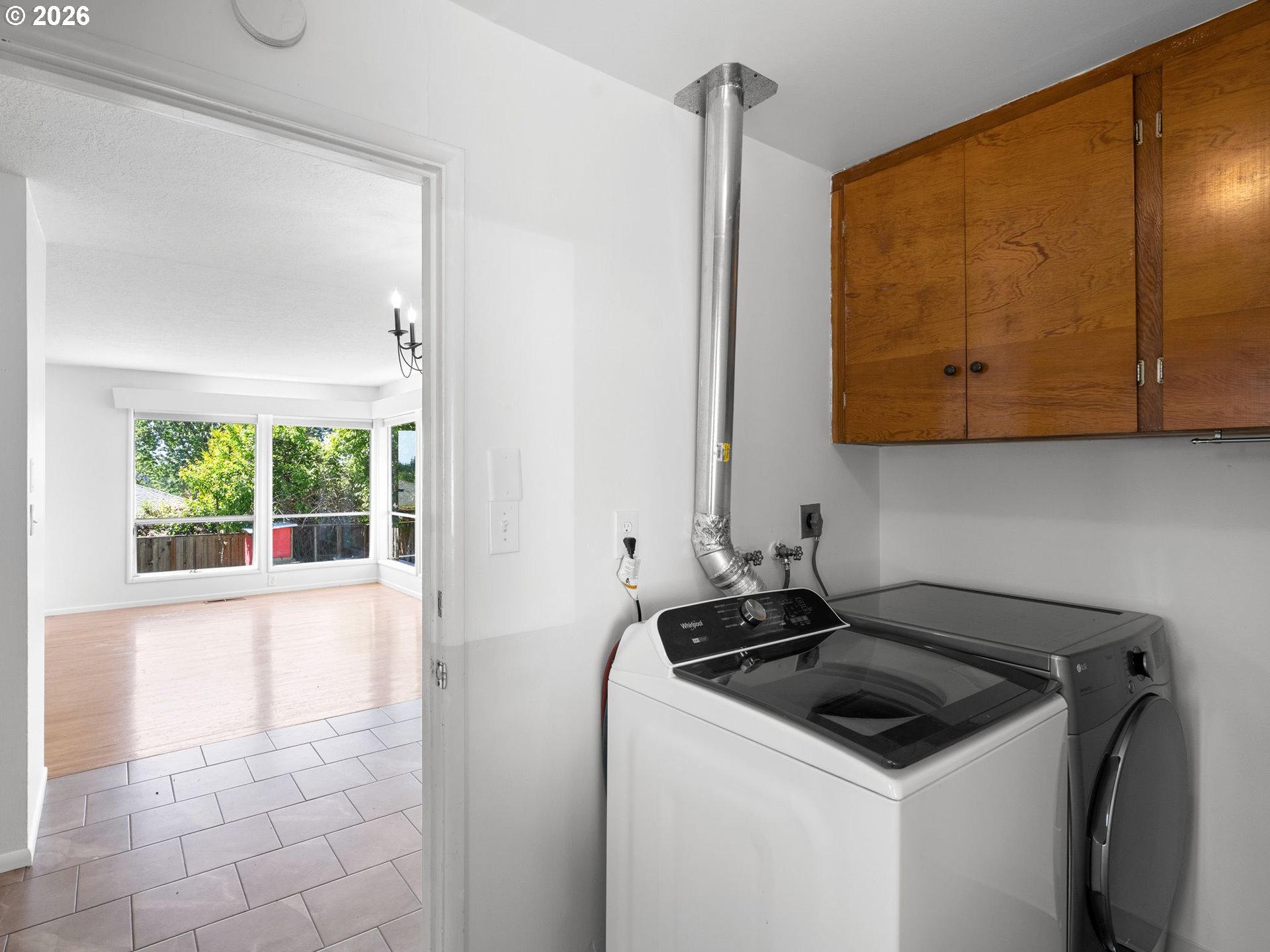 6919 Southwest 10th Avenue Portland, OR 97219 - Photo 16 of 29