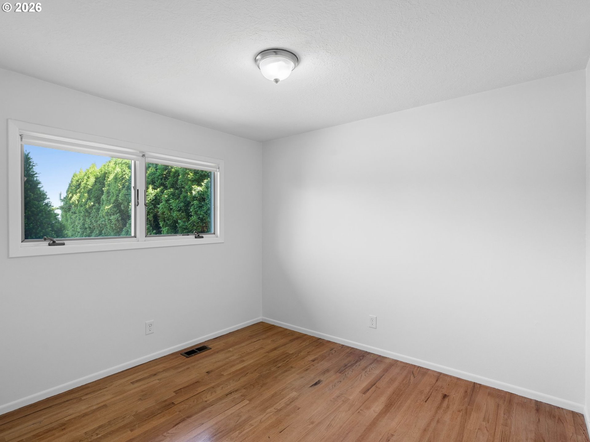 6919 Southwest 10th Avenue Portland, OR 97219 - Photo 20 of 29