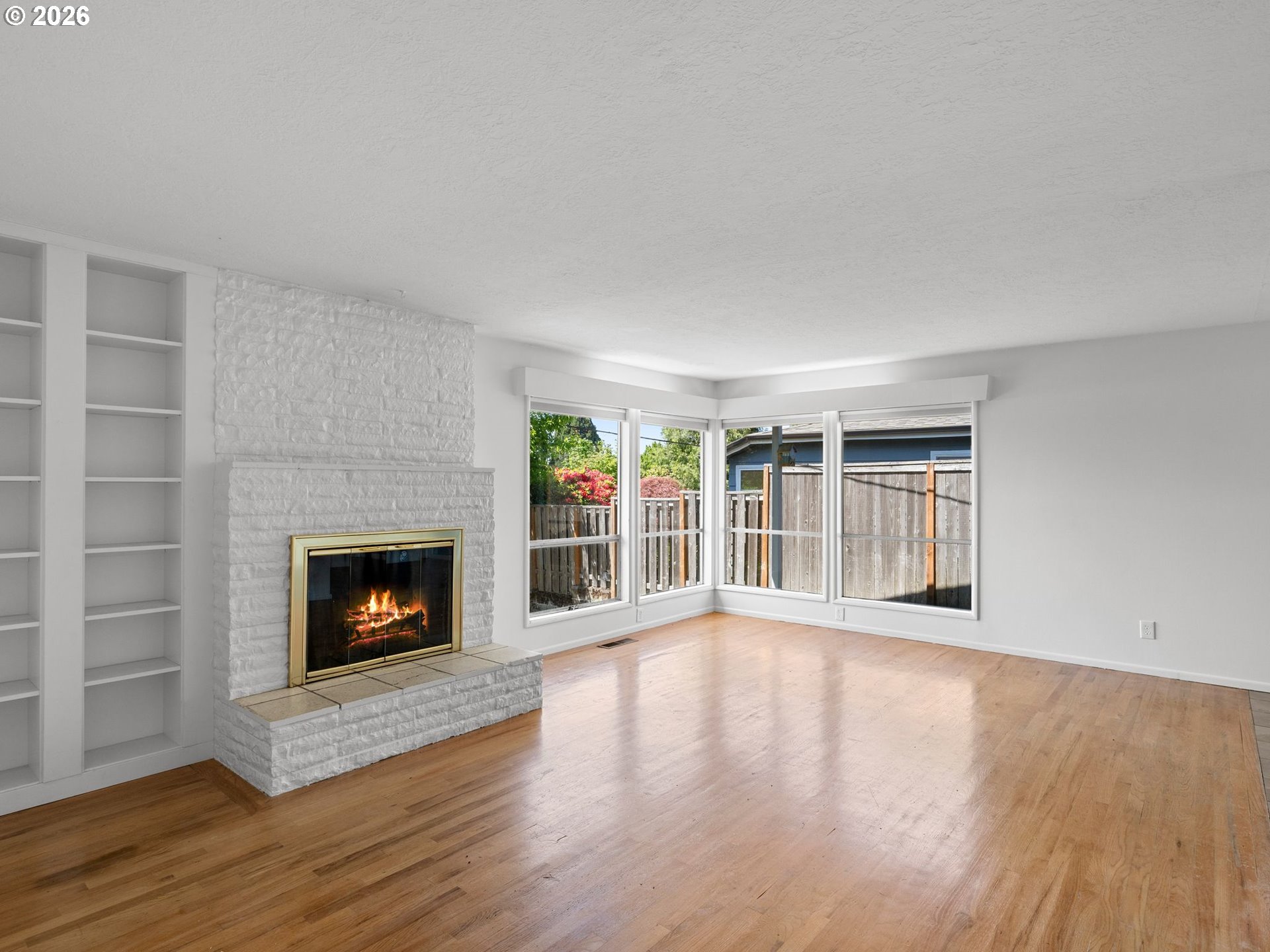 6919 Southwest 10th Avenue Portland, OR 97219 - Photo 4 of 29