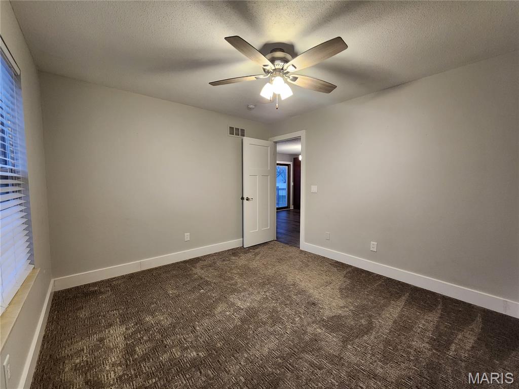 130 Emerald Way East Granite City, IL 62040 - Photo 12 of 38