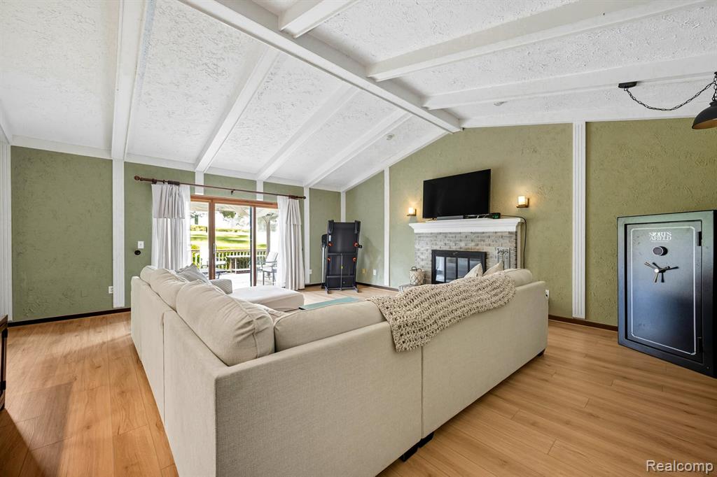 1938 Kilburn Road West Rochester Hills, MI 48306 - Photo 31 of 69