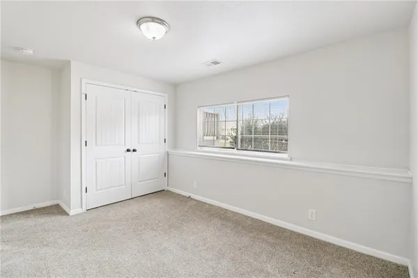 $409,900 | 1307 Northwest Hilltop Lane, Grain Valley, MO 64029