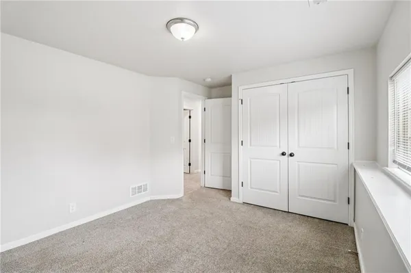 $409,900 | 1307 Northwest Hilltop Lane, Grain Valley, MO 64029