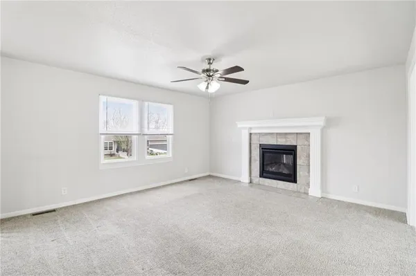 $409,900 | 1307 Northwest Hilltop Lane, Grain Valley, MO 64029
