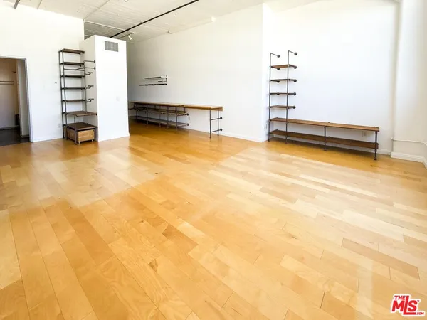 $2,050 | 420 San Pedro Street, Unit 405, Los Angeles, CA 90013