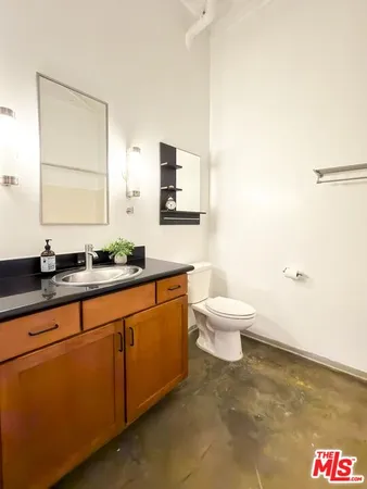 $2,050 | 420 San Pedro Street, Unit 405, Los Angeles, CA 90013