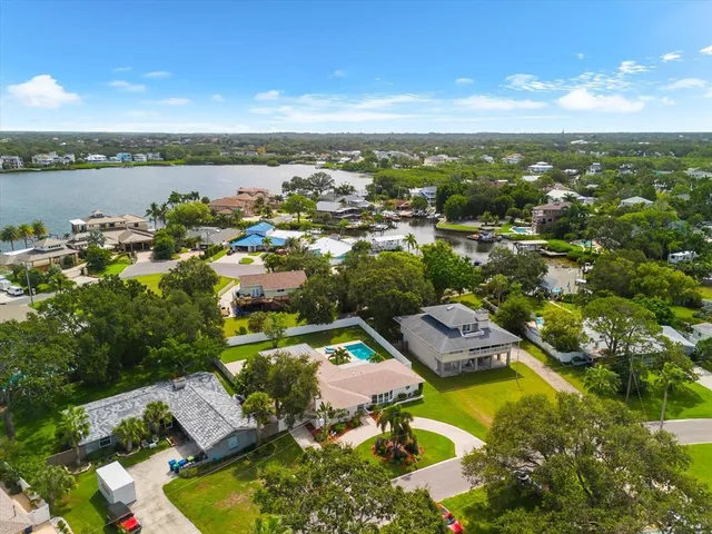 $615,000 | 125 Carlyle Drive, Palm Harbor, FL 34683