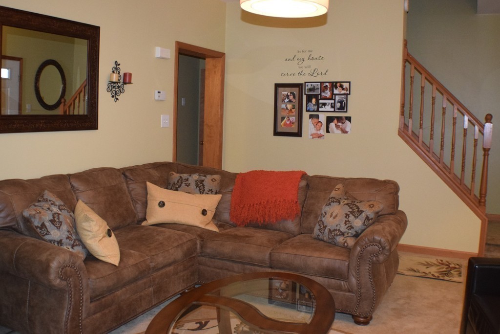 8 Arrowsic Street Worcester, MA 01606 - Photo 3 of 19 Gallery Image 3