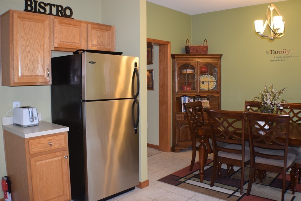 8 Arrowsic Street Worcester, MA 01606 - Photo 5 of 19 Gallery Image 5