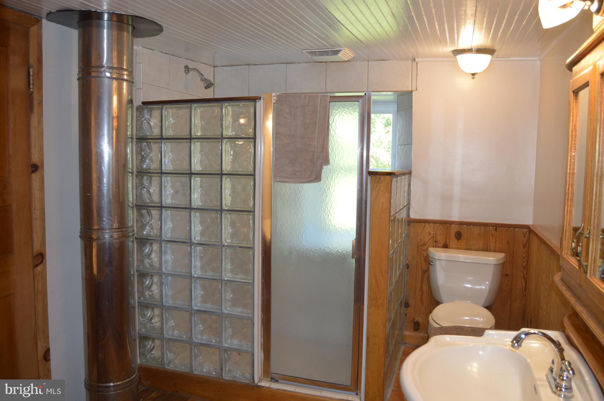 1160 Jack Road Orrtanna, PA 17353 - Photo 17 of 21 Full Bathroom