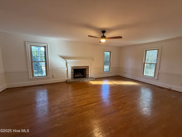 $499,999 | 101 Forest Drive, Clinton, NC 28328