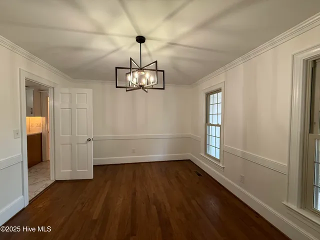 $499,999 | 101 Forest Drive, Clinton, NC 28328