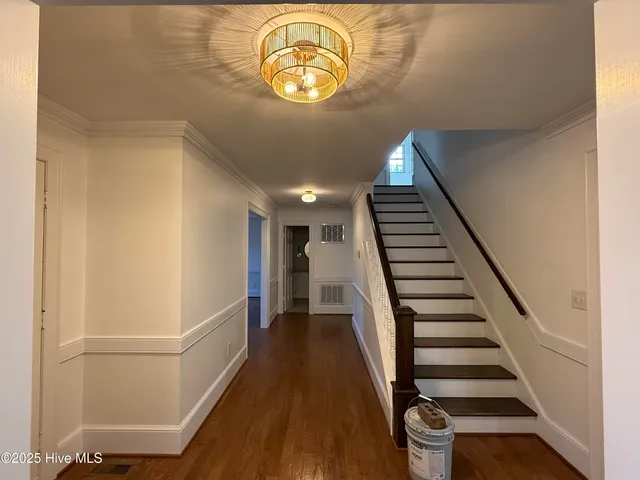 $499,999 | 101 Forest Drive, Clinton, NC 28328