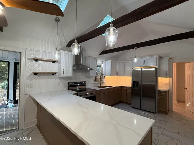 $499,999 | 101 Forest Drive, Clinton, NC 28328