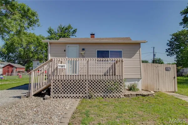 $59,900 | 124 East 7th Street, Roxana, IL 62084