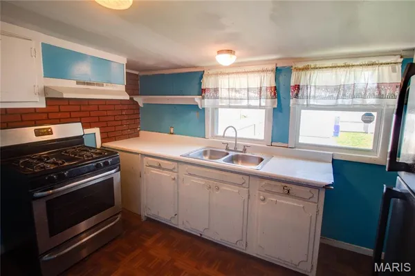 $59,900 | 124 East 7th Street, Roxana, IL 62084