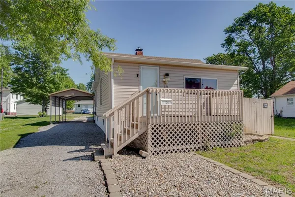 $59,900 | 124 East 7th Street, Roxana, IL 62084