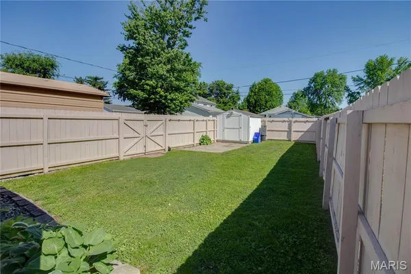 $59,900 | 124 East 7th Street, Roxana, IL 62084