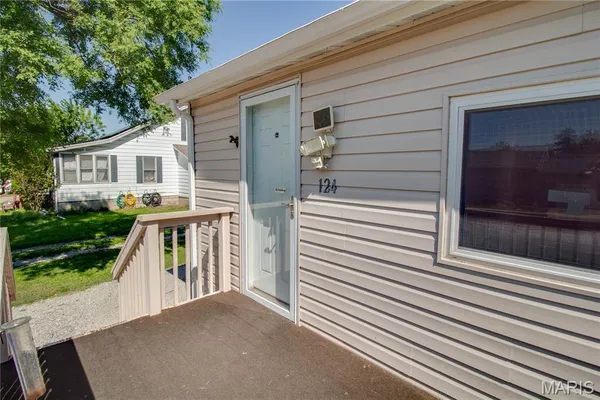 $59,900 | 124 East 7th Street, Roxana, IL 62084