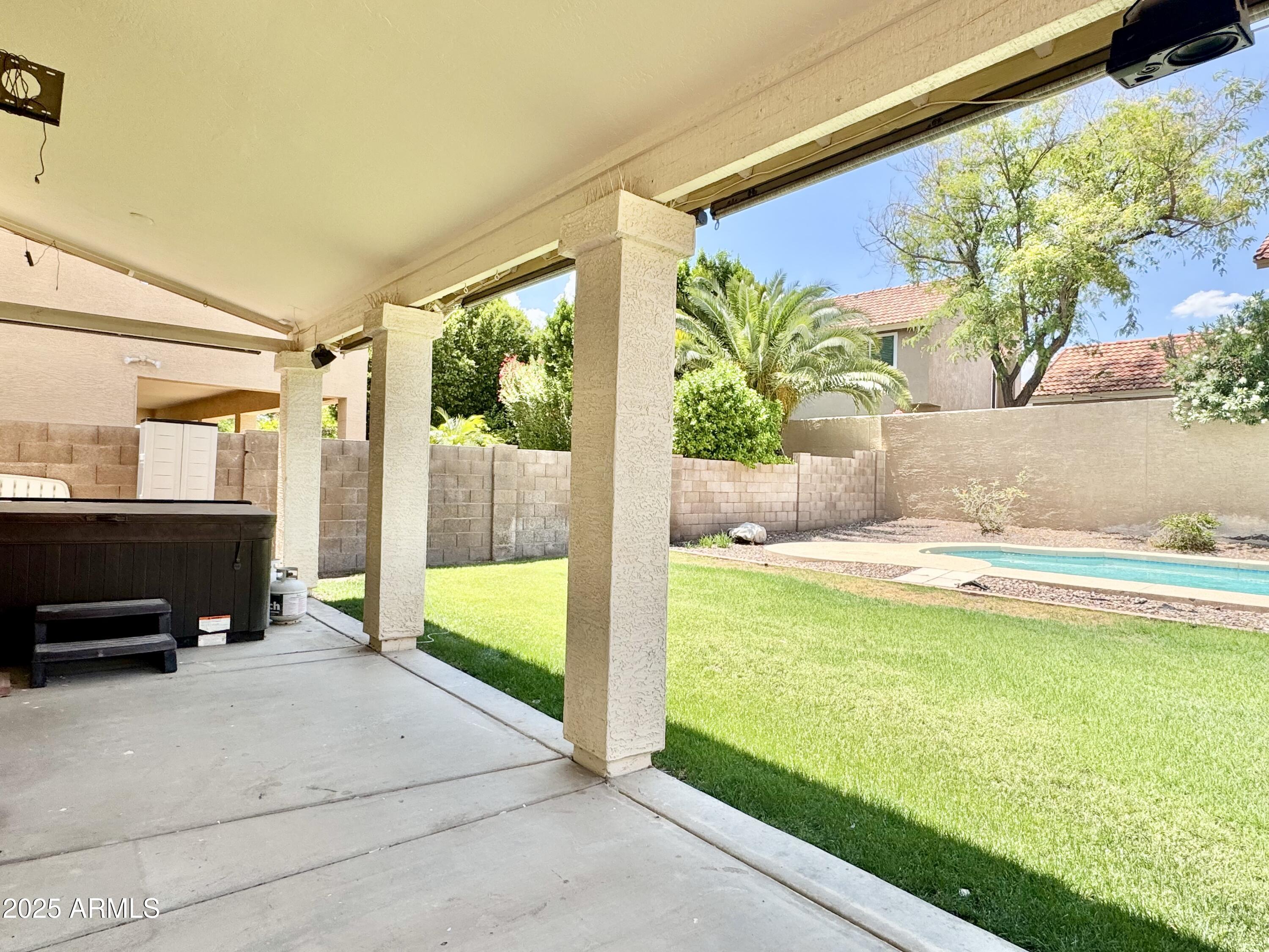 4002 East Agave Road Phoenix, AZ 85044 - Photo 4 of 39 IMG_6069