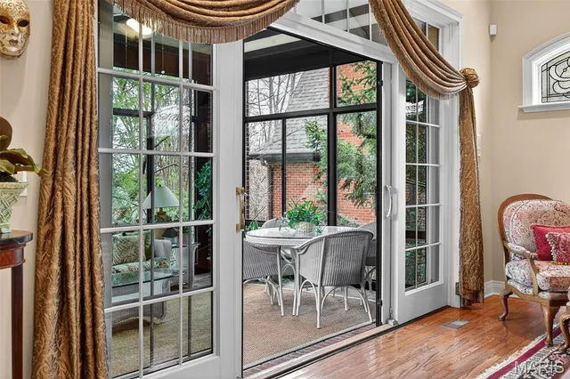 $1,250,000 | 6 Upper Conway Lane, Chesterfield, MO 63017