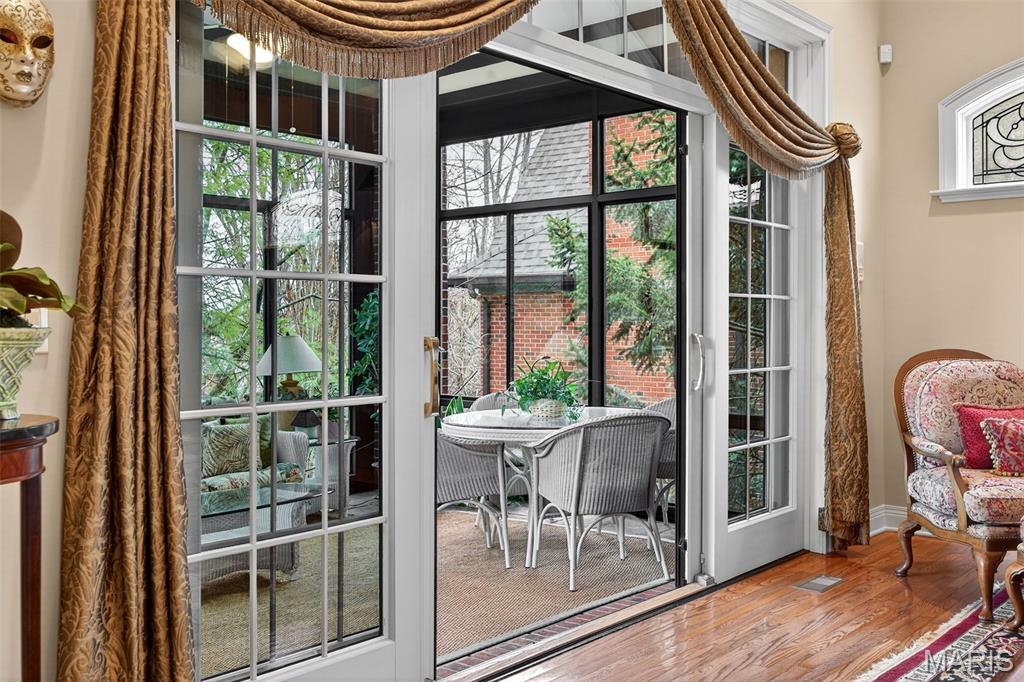 6 Upper Conway Lane Chesterfield, MO 63017 - Photo 36 of 91