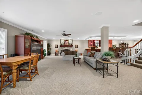 $1,100,000 | 6 Upper Conway Lane, Chesterfield, MO 63017