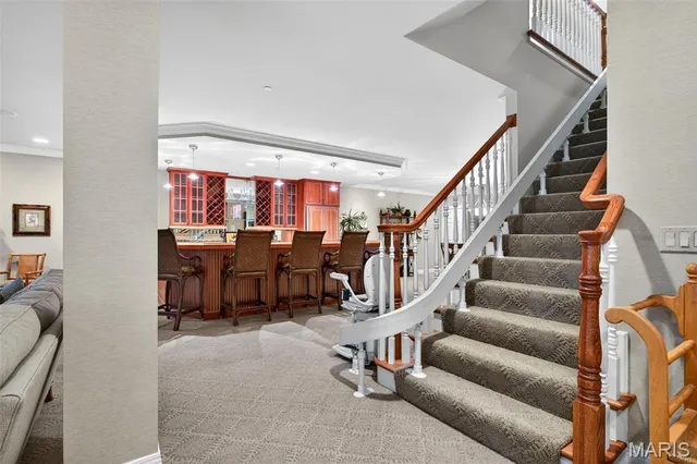 $1,250,000 | 6 Upper Conway Lane, Chesterfield, MO 63017