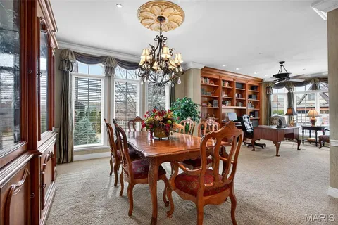 $1,250,000 | 6 Upper Conway Lane, Chesterfield, MO 63017