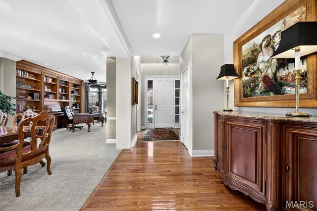 $1,250,000 | 6 Upper Conway Lane, Chesterfield, MO 63017