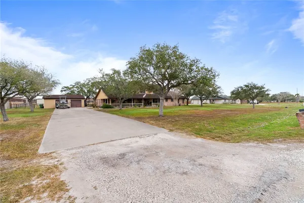 $667,750 | 3742 Barber Lane, Robstown, TX 78380