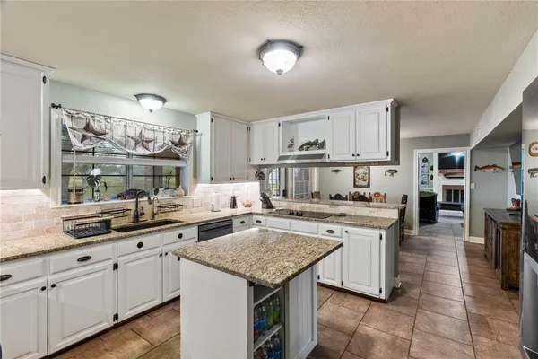 $667,750 | 3742 Barber Lane, Robstown, TX 78380