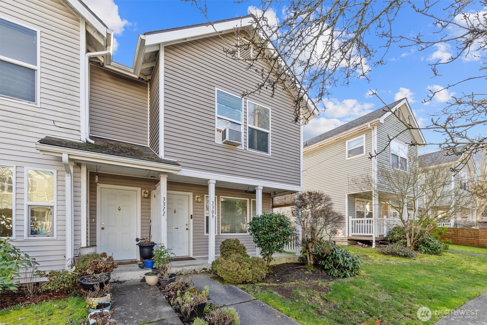 3309 South Mead Street Seattle, WA 98118 - Photo 3 of 31