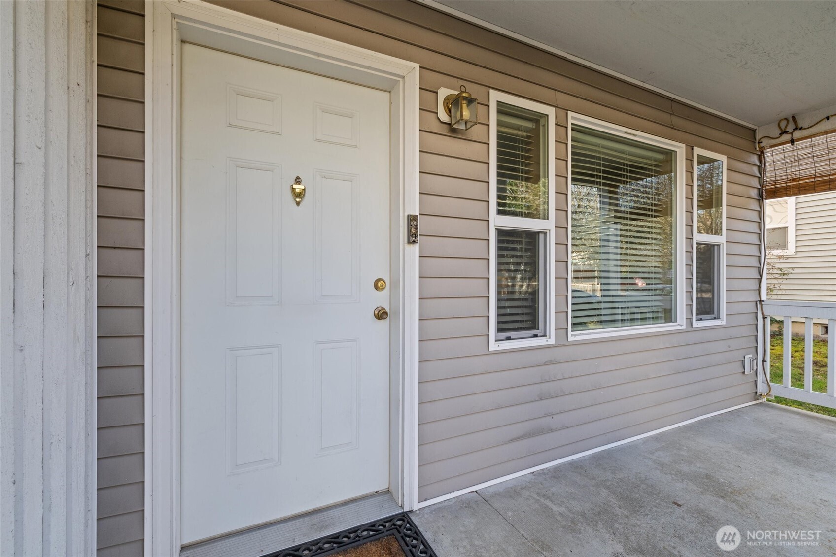 3309 South Mead Street Seattle, WA 98118 - Photo 4 of 31