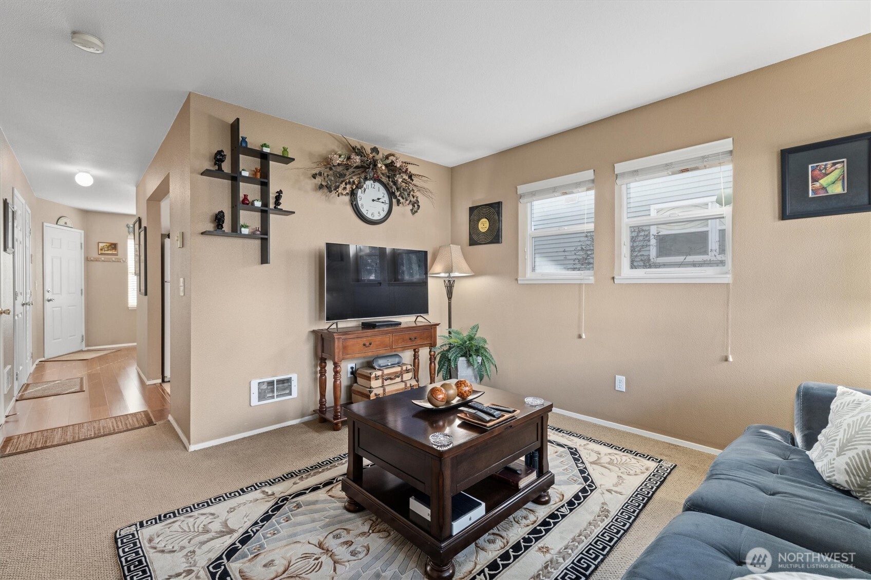 3309 South Mead Street Seattle, WA 98118 - Photo 6 of 31