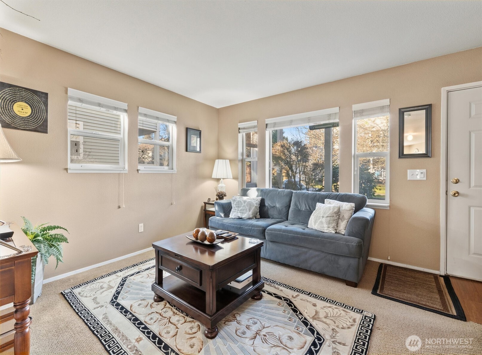 3309 South Mead Street Seattle, WA 98118 - Photo 8 of 31