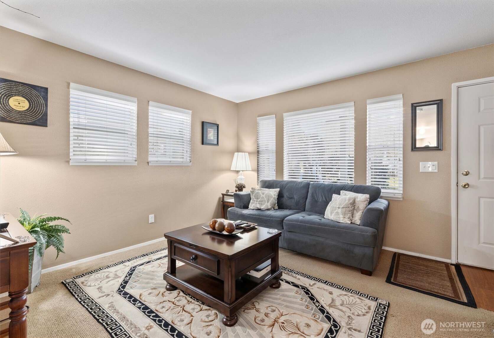 3309 South Mead Street Seattle, WA 98118 - Photo 9 of 31