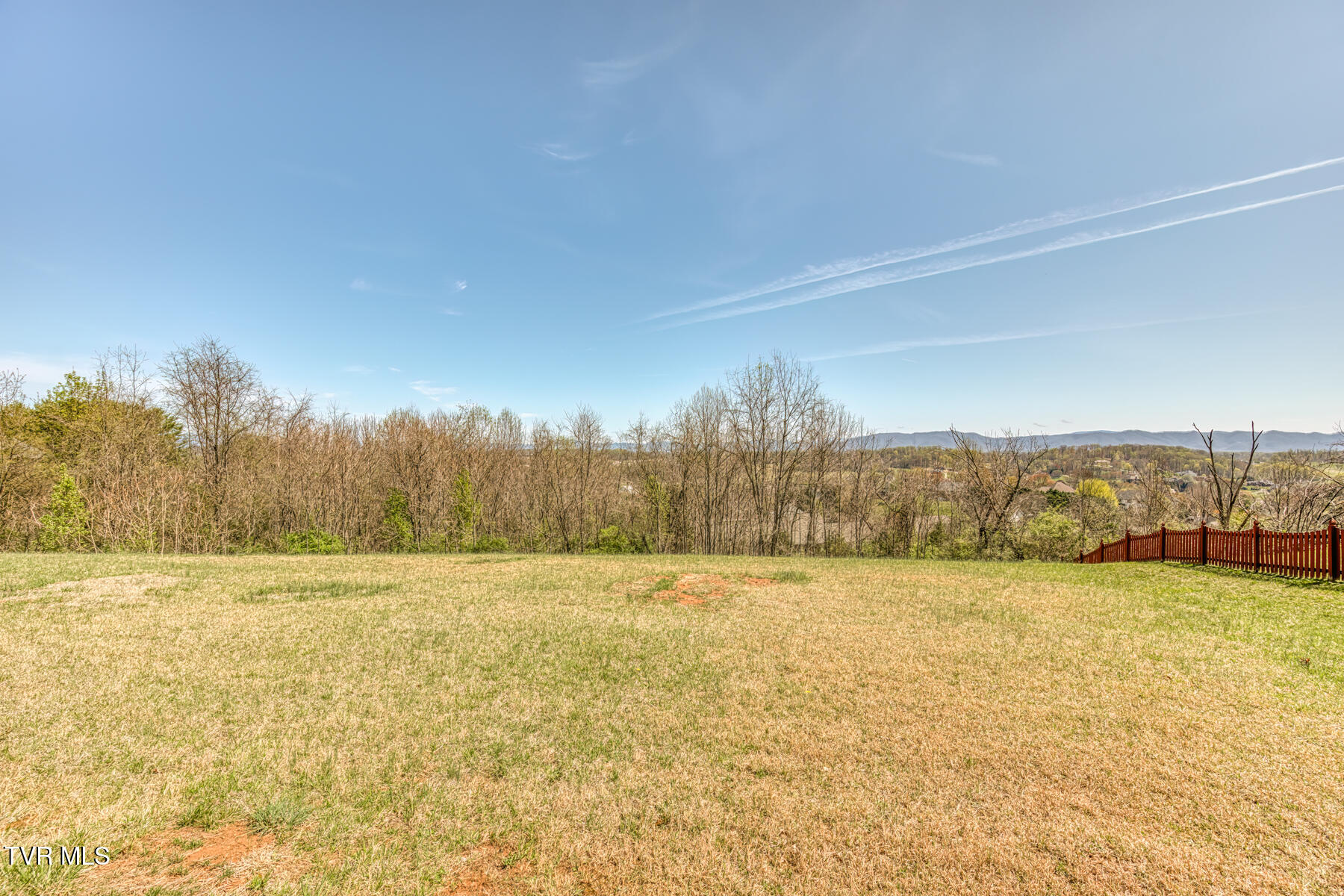 125 Simmons Ridge, Unit 8 Johnson City, TN 37604 - Photo 12 of 19 125 Simmons Ridge-12