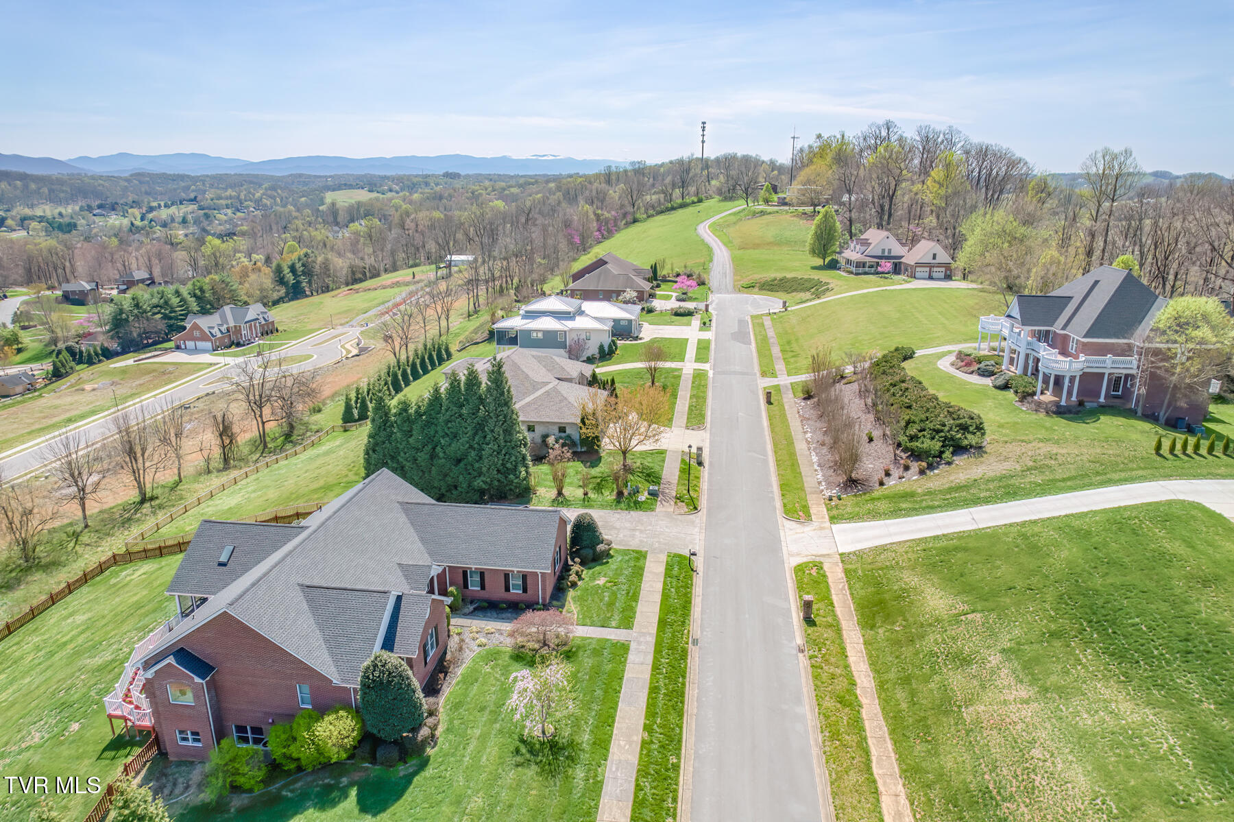 125 Simmons Ridge, Unit 8 Johnson City, TN 37604 - Photo 17 of 19 125 Simmons Ridge-17