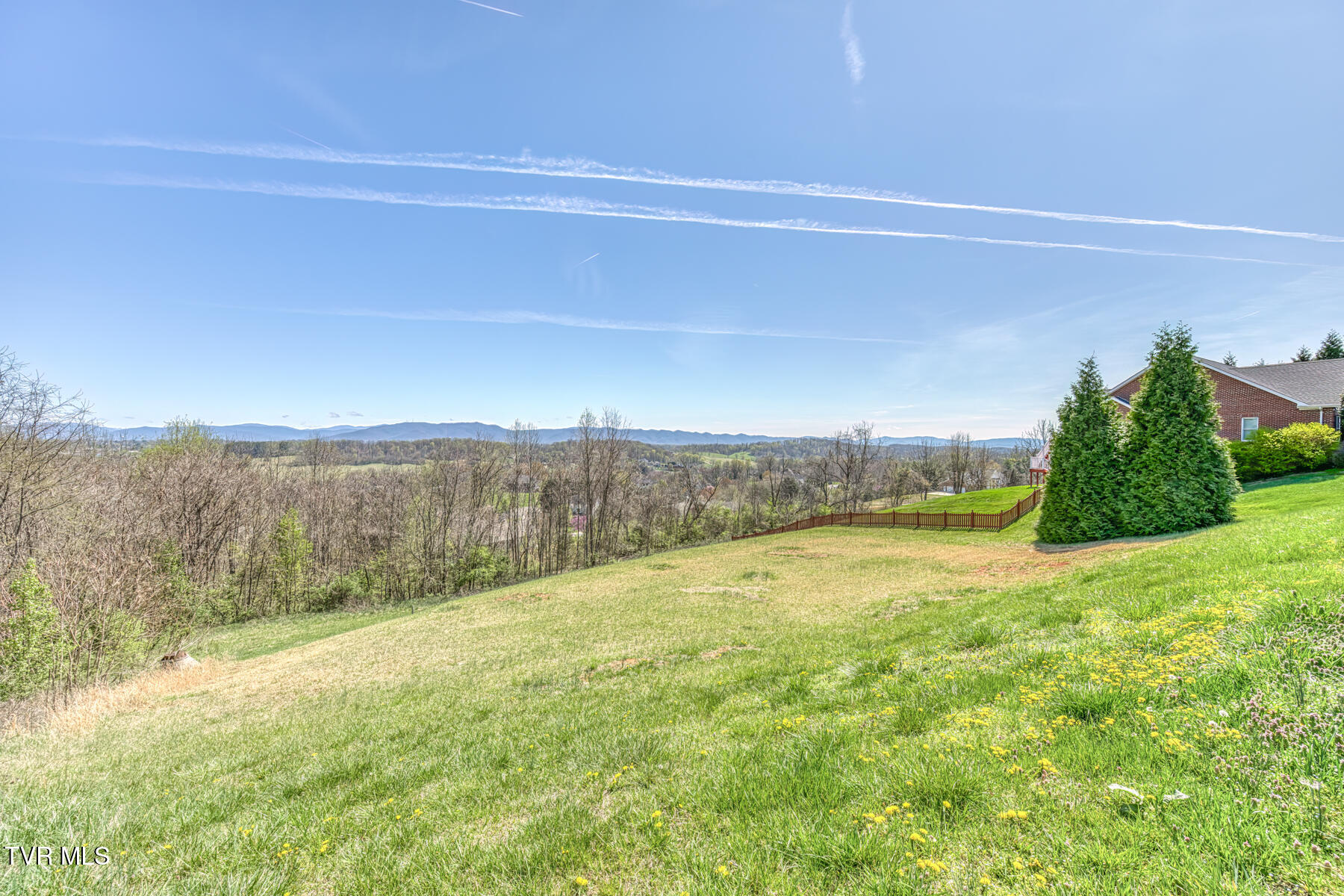 125 Simmons Ridge, Unit 8 Johnson City, TN 37604 - Photo 8 of 19 125 Simmons Ridge-8