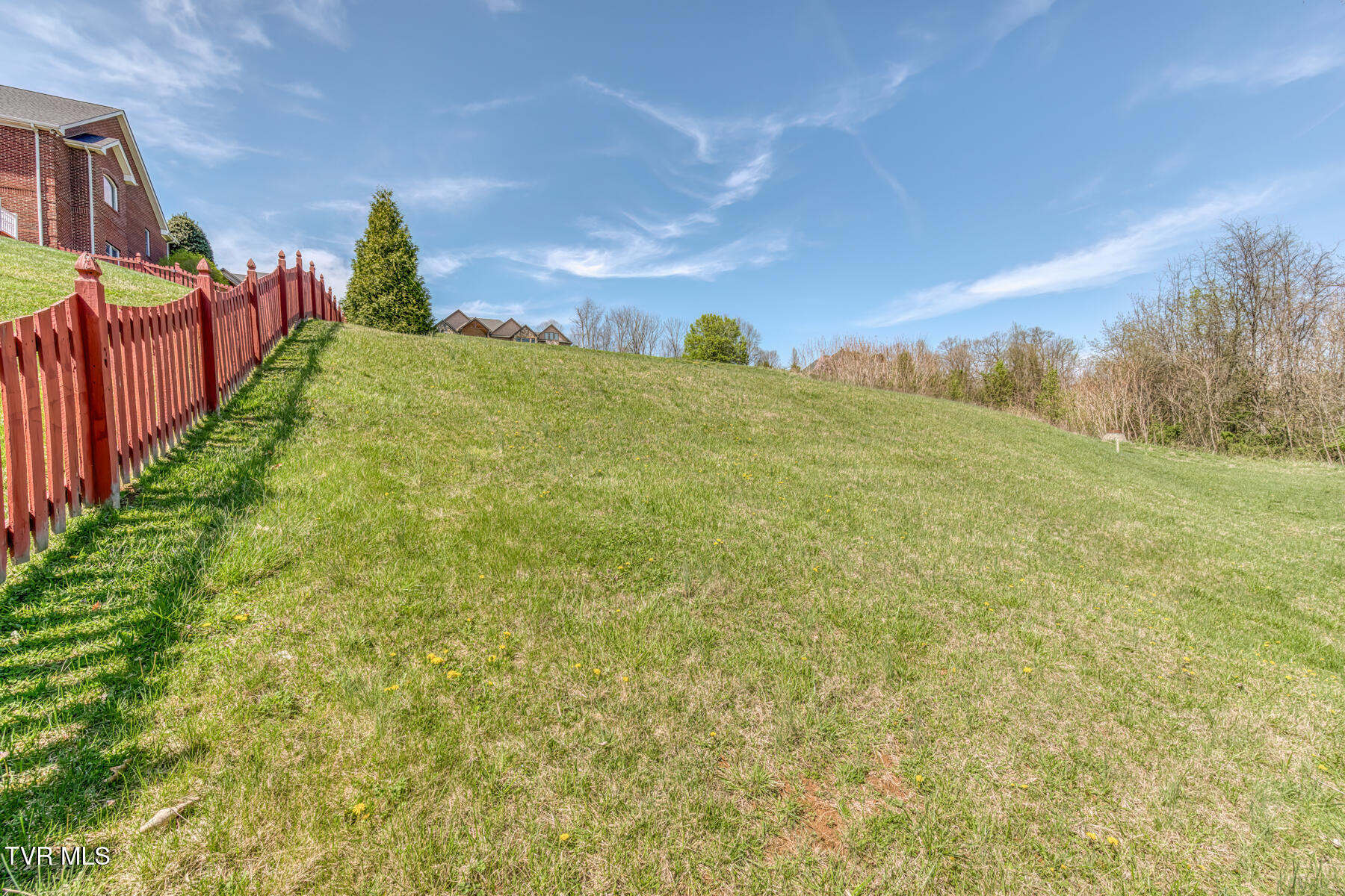 125 Simmons Ridge, Unit 8 Johnson City, TN 37604 - Photo 10 of 19 125 Simmons Ridge-10