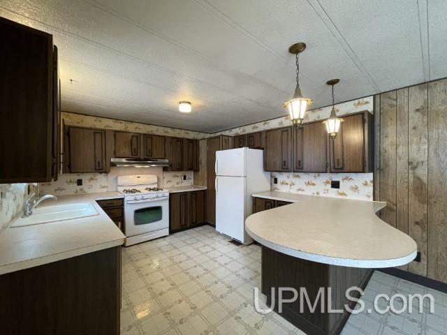 15730 Golden Road L'Anse, MI 49946 - Photo 8 of 30