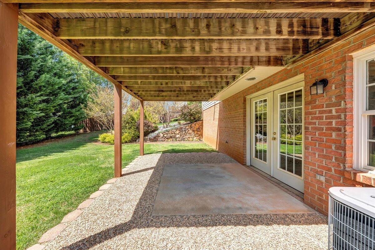 604 Castleridge Road Vinton, VA 24179 - Photo 48 of 48 Patio