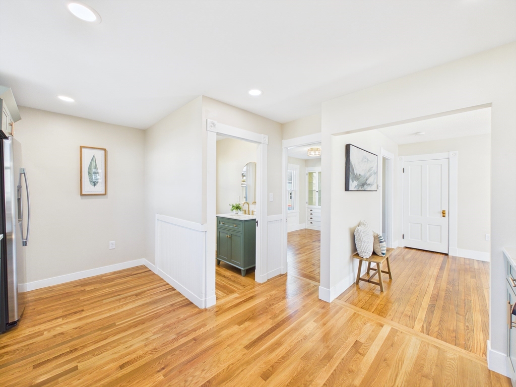 84 Middle Street Fairhaven, MA 02719 - Photo 12 of 34